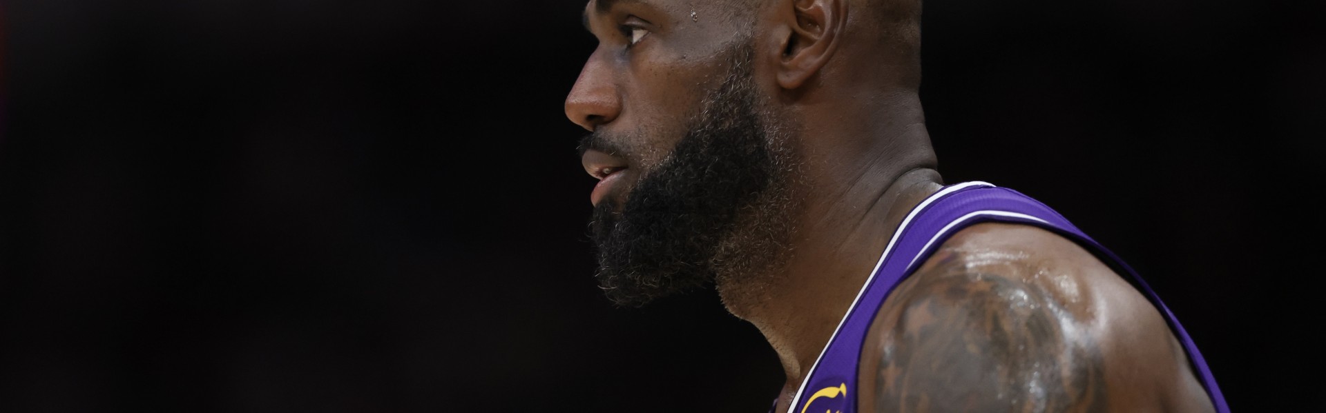 彩票开奖时间-15季后赛欧文&amp;乐福受伤&amp;21浓眉受伤！詹媒：为何是詹姆斯来承受？